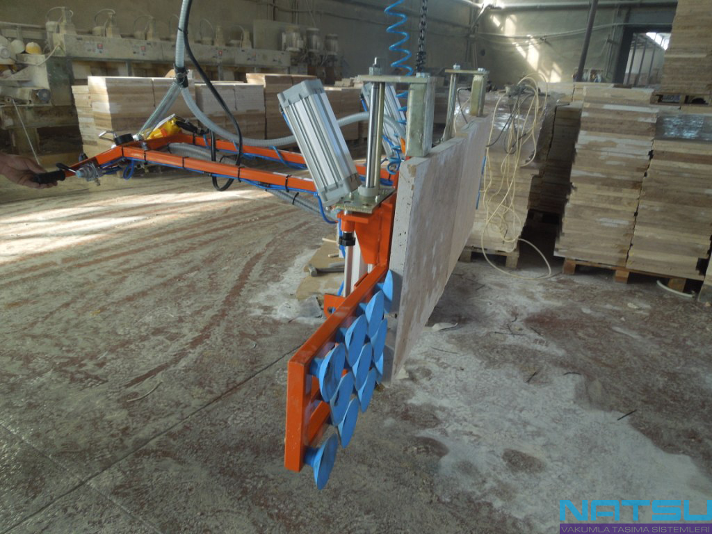 vacuum lifter for travertine strip